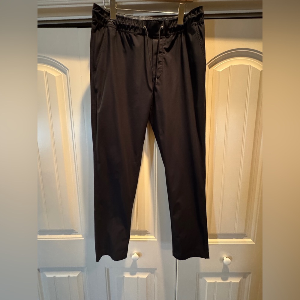 Mens black Vuori pant